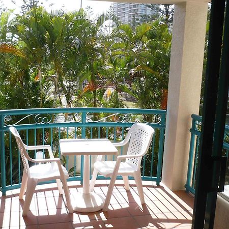 Aruba Beach Resort Broadbeach Exterior photo
