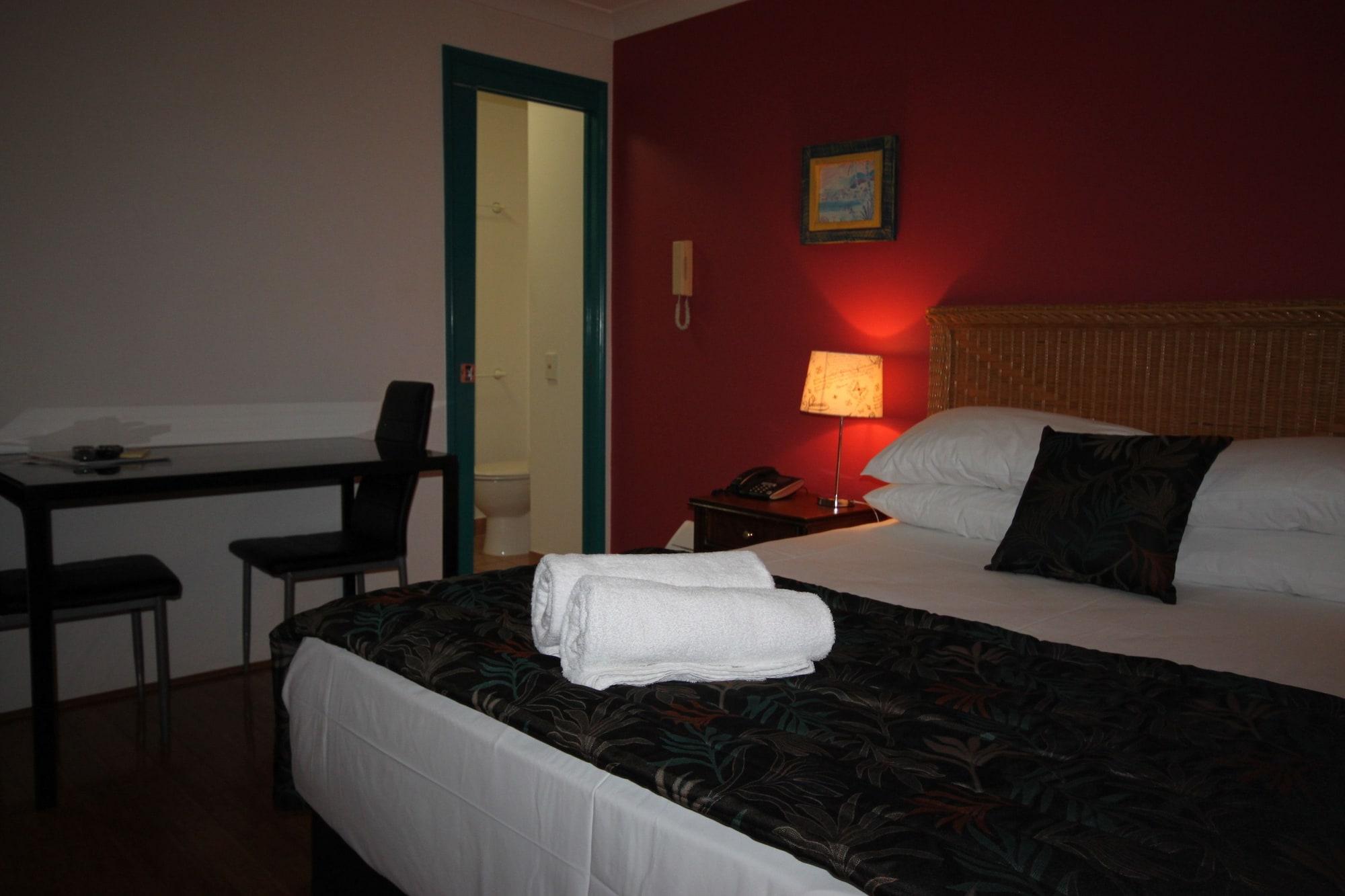 Aruba Beach Resort Broadbeach Exterior photo