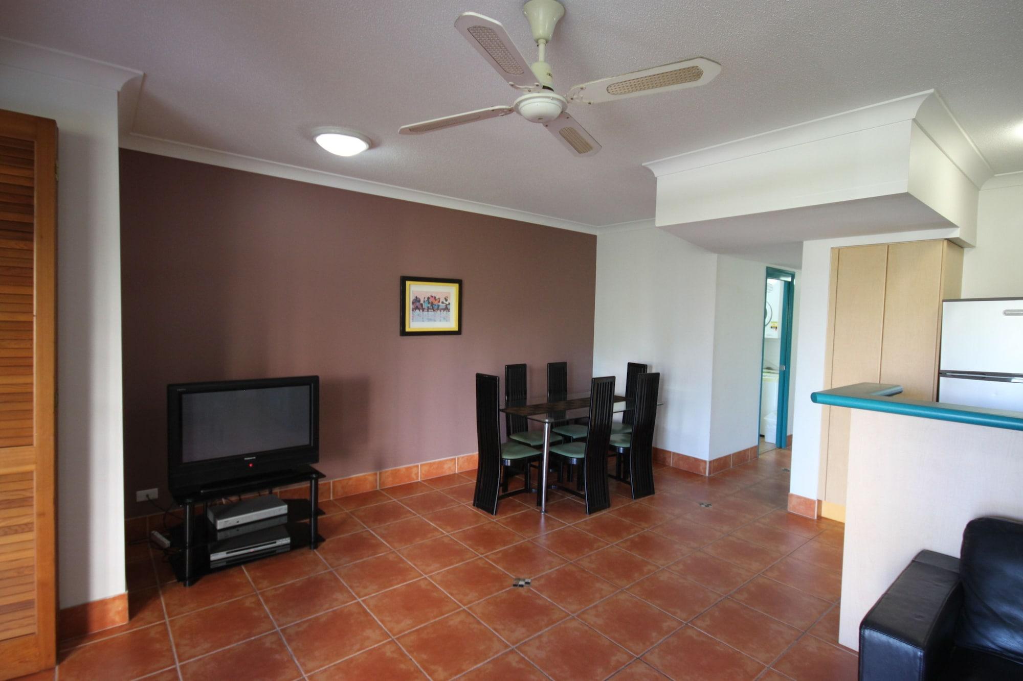 Aruba Beach Resort Broadbeach Exterior photo