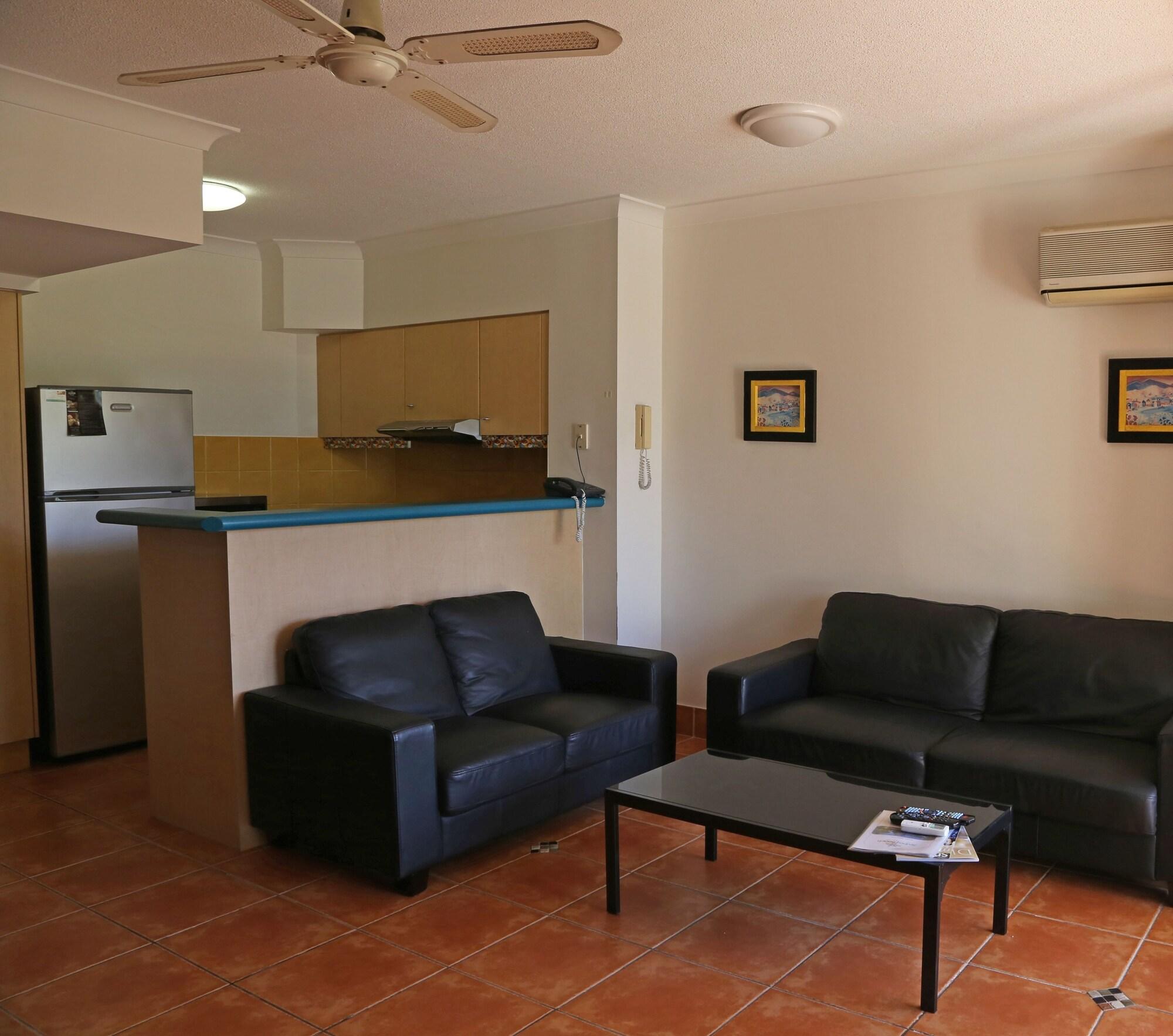Aruba Beach Resort Broadbeach Exterior photo