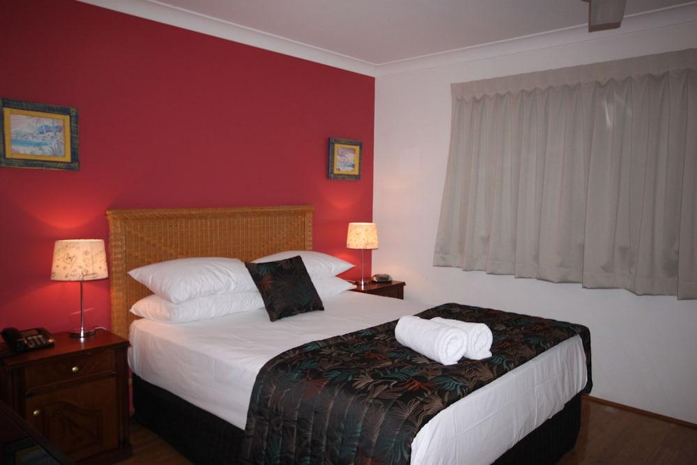 Aruba Beach Resort Broadbeach Exterior photo