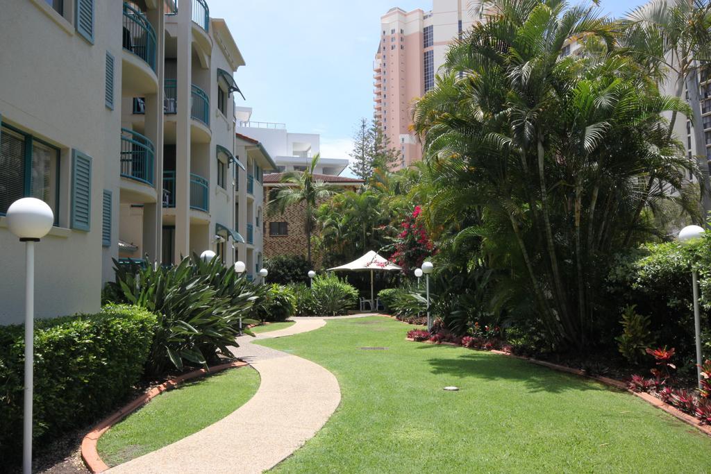 Aruba Beach Resort Broadbeach Exterior photo